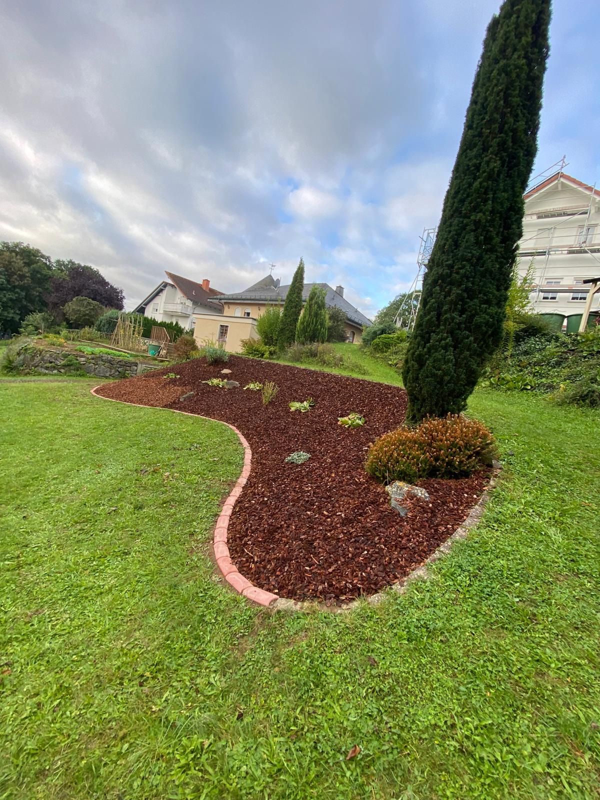 Professionelle Gartengestaltung und Pflasterarbeiten in Wetzlar - Adams Garten
